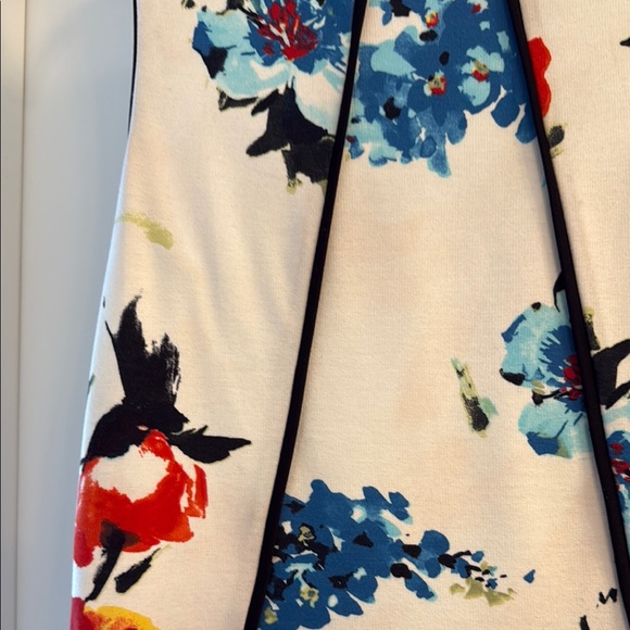 Floral Sleeveless Weston Wear top. Size small - Picture 3 of 7